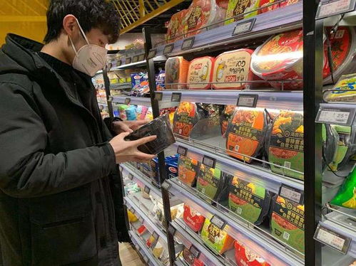 實體零售企業(yè)復(fù)工難 京東攜10萬 實體店掀起 線上復(fù)工 潮