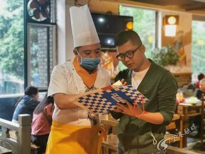 不要太羨慕!雙流主播免費為餐飲業(yè)直播“帶貨”~