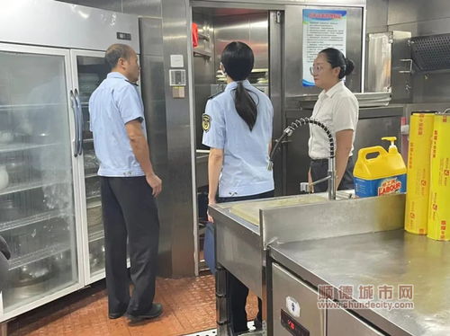 佛山發出首個游船餐飲食品經營許可證