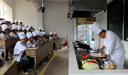 成都五月花烹飪學(xué)校告訴你廚師專(zhuān)業(yè)學(xué)習(xí)內(nèi)容